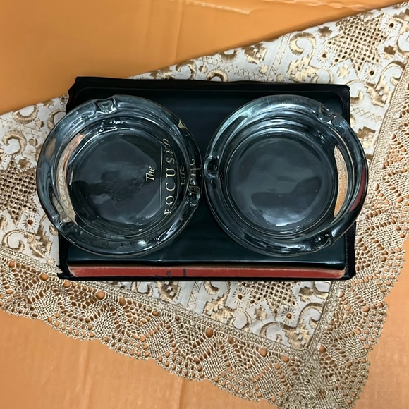 Vintage Ashtray - Picture 2 of 7